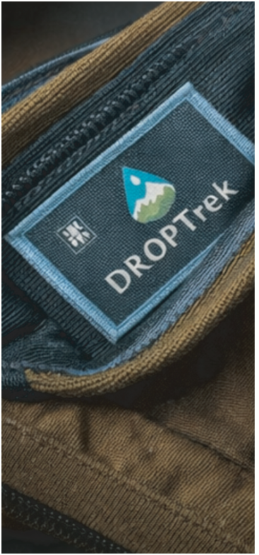 DropTrek hanging luggage tag application